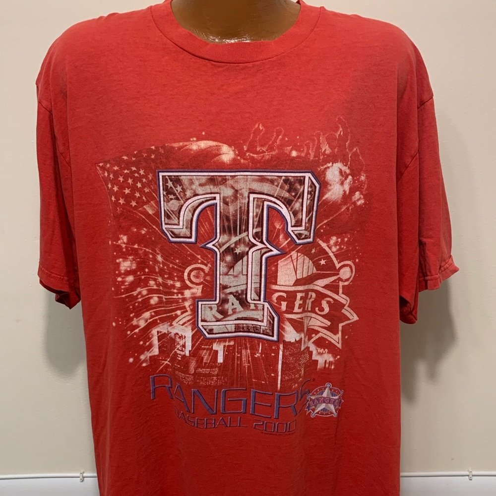 MLB. Vintage Texas Rangers Baseball 2000 T-shirt.